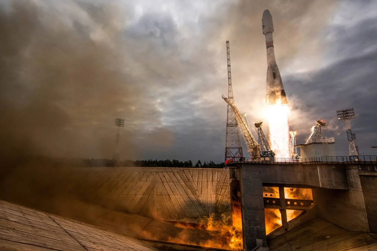 RUSSIA, AMUR REGION - AUGUST 11, 2023: The Soyuz 2.1b rocket with a Fregat-M upper stage carrying the Luna-25 lander lifts off from Vostochny Cosmodrome in Russia's Far East. Luna-25 is a Roscosmos mission to the Moon, which is underway 47 years since the Soviet mission Luna-24, in which the Luna-24 robotic spacecraft landed on the Moon. Sergei Savostyanov/TASS/Sipa USA *** Local Caption *** 47721161