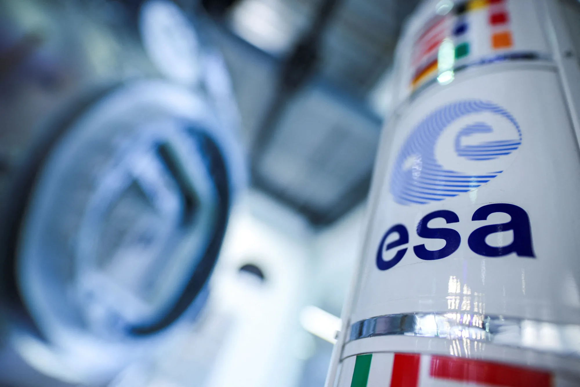 Insignia de la Agencia Espacial Europea (ESA, por sus siglas en inglés)
