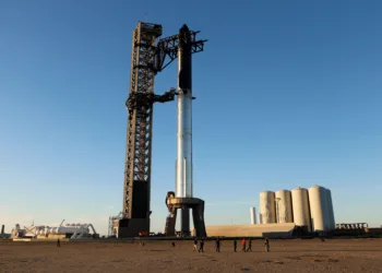 SpaceX's next-generation Starship spacecraft atop its powerful Super Heavy rocket is prepared for launch from the company's Boca Chica launchpad on an uncrewed test flight, near Brownsville, Texas, U.S., November 15, 2023. REUTERS/Joe Skipper