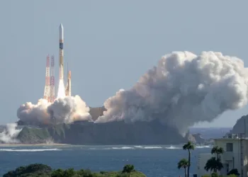 FILE PHOTO: H-IIA rocket carrying the national space agency's moon lander is launched at Tanegashima Space Center on the southwestern island of Tanegashima, Japan in this photo taken by Kyodo on September 7, 2023. Mandatory credit Kyodo/via REUTERS/File Photo