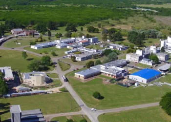 Imagen de centro atómico Ezeiza. privatización nuclear argentina