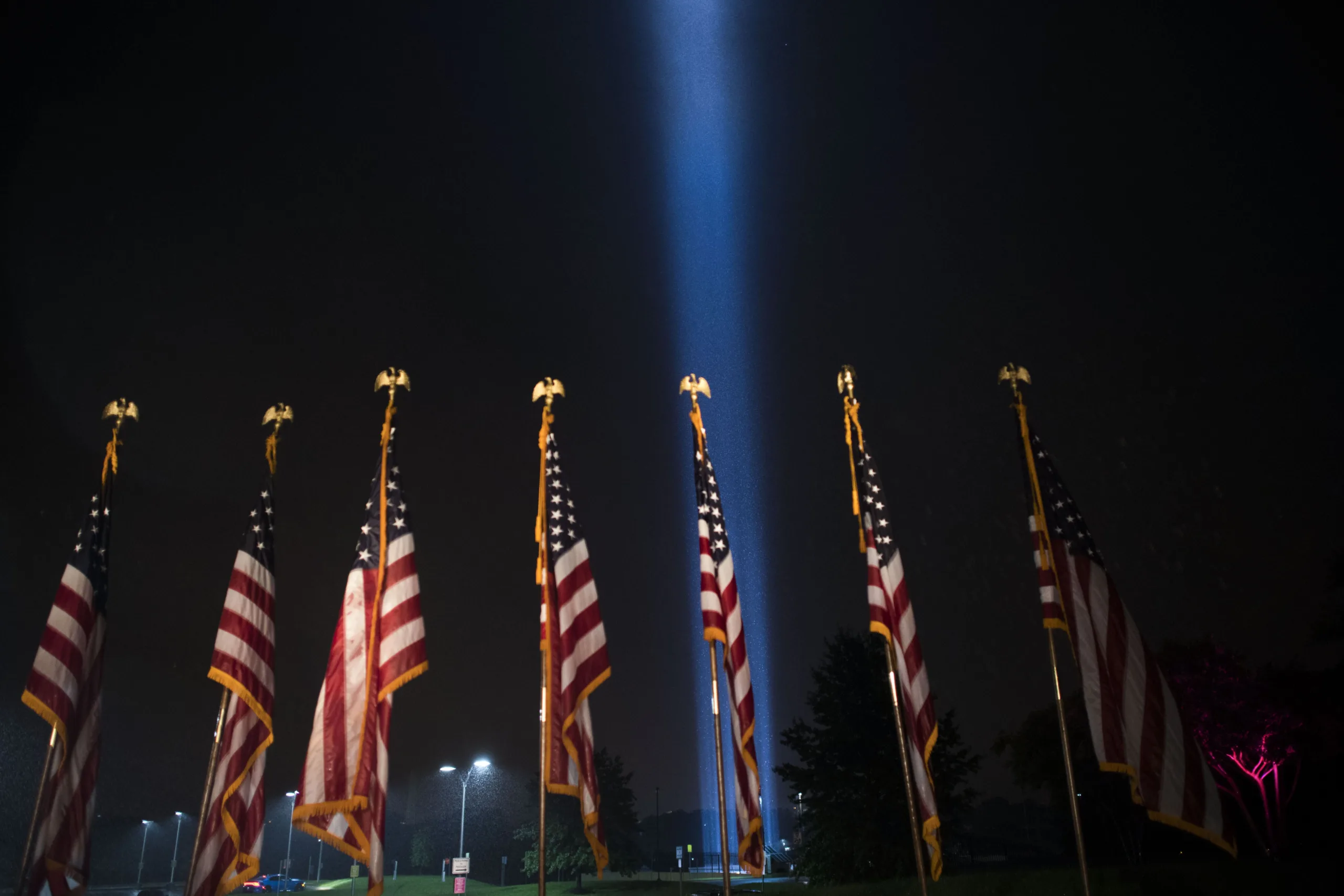 The Tunnel to Towers organization illuminates the night sky with the “Towers of Light” display, to honor those lost in the attacks of Sept. 11, 2001, the Pentagon, Washington, D.C., Sept. 9, 2020. (DoD photo by Lisa Ferdinando)