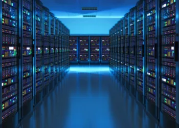 La tecnología SOLO destaca por su capacidad de escalabilidad incremental en módulos de 1 MWe, lo que facilita adaptar la oferta de energía a las necesidades operativas específicas de cada centro informático sin requerir sobredimensionamientos complejos.