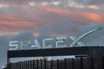 Logo oficial de SpaceX