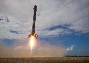 Imagen del despegue del Falcon 9 de Spacex. NSSL Phase 3 Lane 1