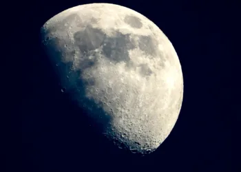 Luna Asteroide