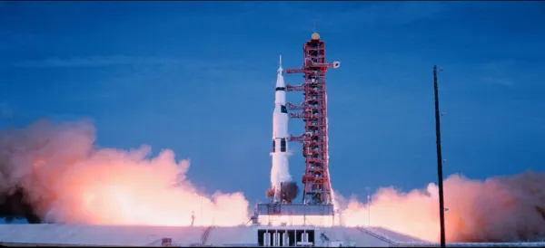 Saturn V Apolo 11 NASA Luna