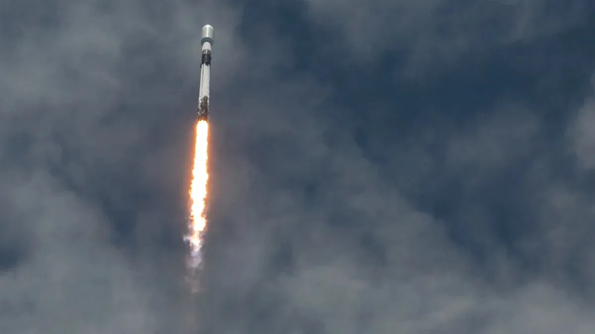KF-02 SpaceX Amazon