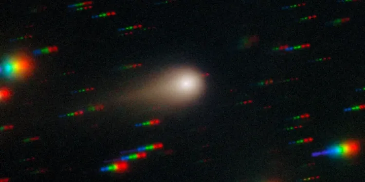 3I/ATLAS Cometa cola