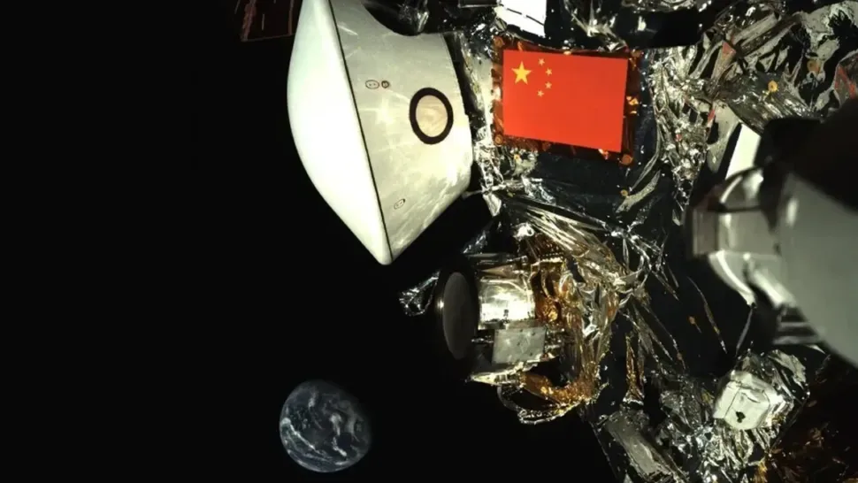 La nave espacial Tianwen 2 de China tomó una foto de sí misma, así como de la Tierra, mientras se dirige a Kamo'oalewa.