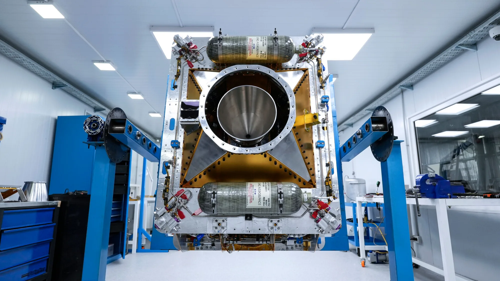 Estructura central del remolcador orbital de Epic Aerospace durante su etapa de integración.