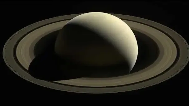 Saturno