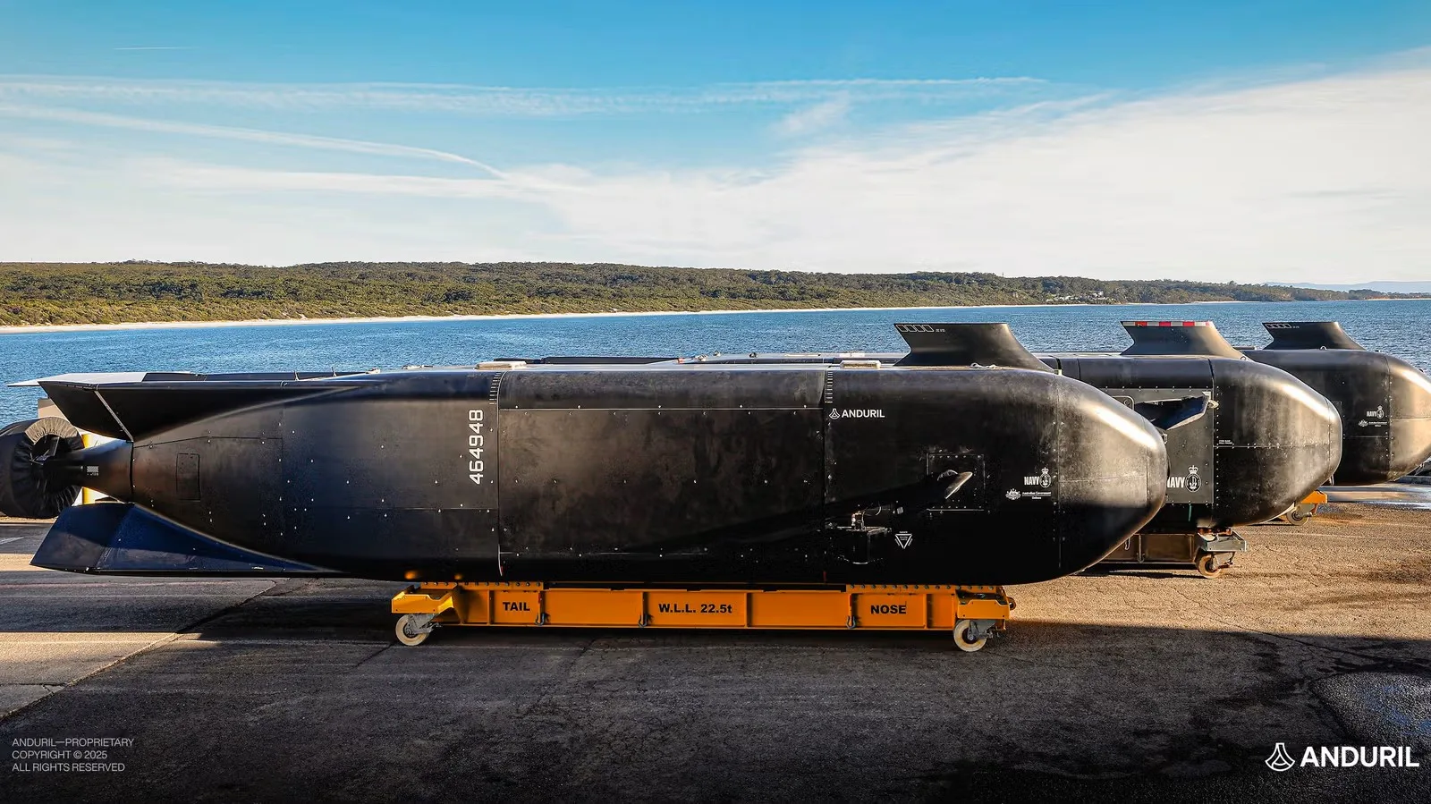 Ghost Shark (Anduril): vehículo submarino autónomo de gran tamaño (XL-AUV) desarrollado para la Marina australiana, pensado para misiones de vigilancia (ISR) y operaciones de largo alcance.