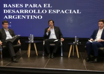 Bases para el desarrollo espacial argentino