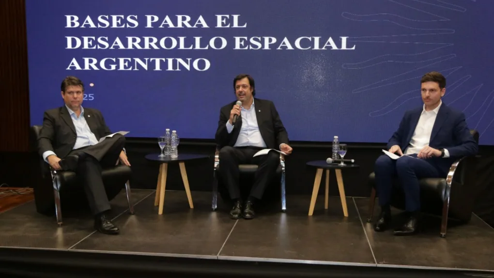 Bases para el desarrollo espacial argentino