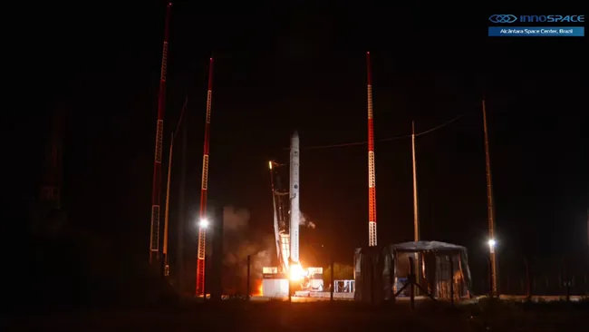 Cohete Hanbit-Nano de la compañía Innospace, lanzado desde Brasil.