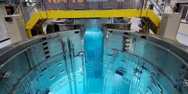 Reactor multipropósito RA-10 Ezeiza
