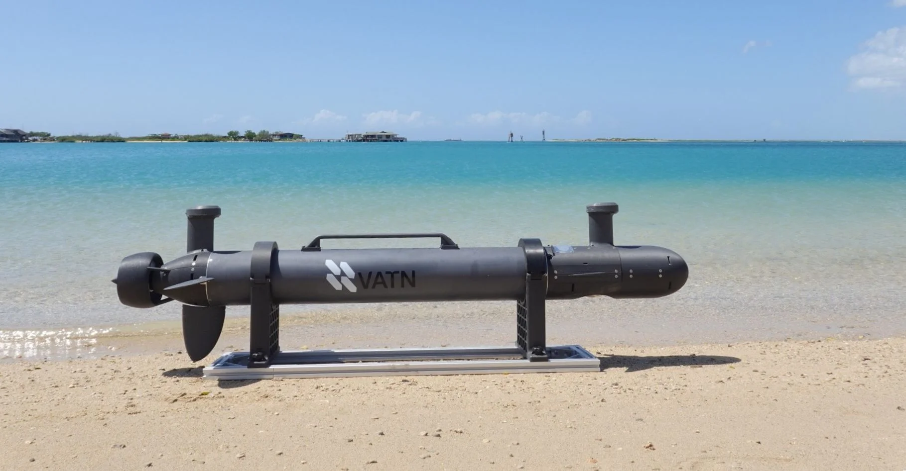 Skelmir S-6 de Vatn Systems en exhibición en la costa de Rhode Island.
