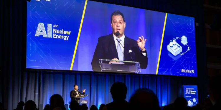 Reidel, referente argentino en energía nuclear