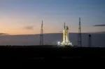NASA adelanta el ensayo clave de carga de combustible del cohete SLS para Artemis II y presiona para volar a la Luna en febrero.