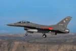 avión de combate F-16 de la Fuerza Aérea Argentina