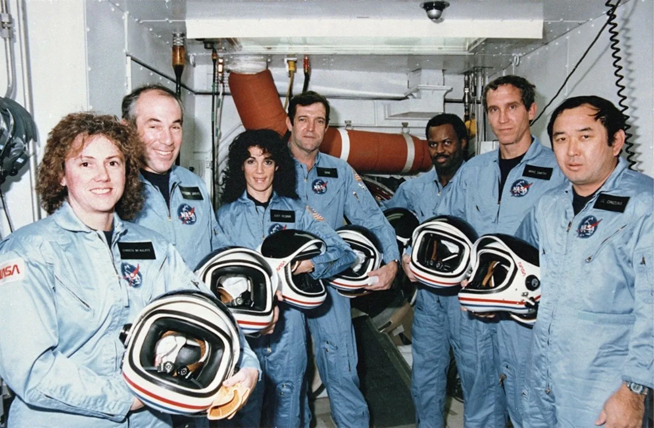 La tripulación de STS-51-L, la 25ª misión del programa del Transbordador Espacial de la NASA y el último vuelo del Transbordador Espacial Challenger.