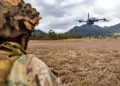 Un soldado del Ejército de los EE. UU. asignado a la 25ª División de Infantería participa en la Semana de Relámpago Tropical 202. Crédito: SGT Taylor Gray.