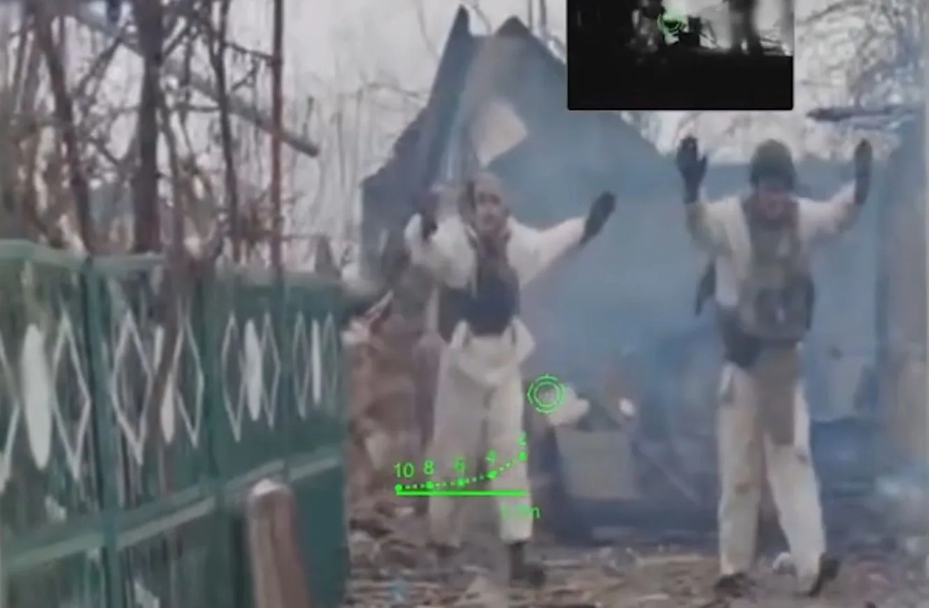 UGV Droid TW-7.62 captura a tres soldados rusos. Enero de 2026. Créditos de la foto: DevDroid