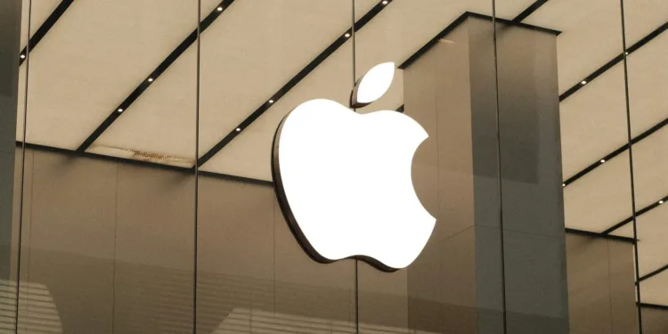 La OTAN habilita iPhone y iPad para operar con datos “NATO Restricted”.
