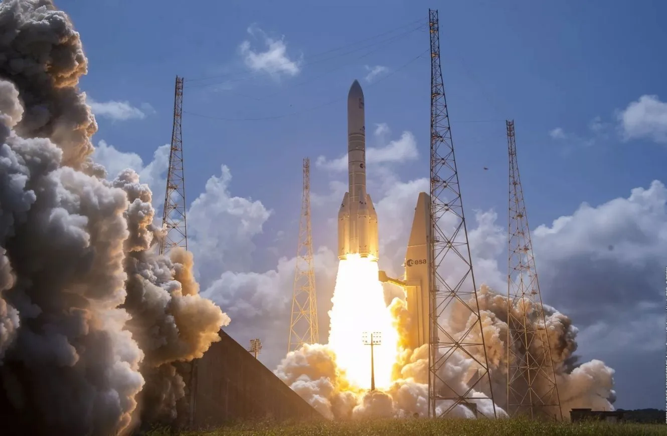 Ariane 6 en versión pesada lanza 32 satélites de Amazon Leo y mete a Europa en la carrera de las constelaciones espaciales.