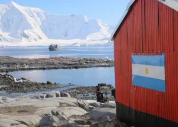 La Dirección General de Investigación y Desarrollo instaló un sistema de receptores en la Patagonia y Antártida Argentina.