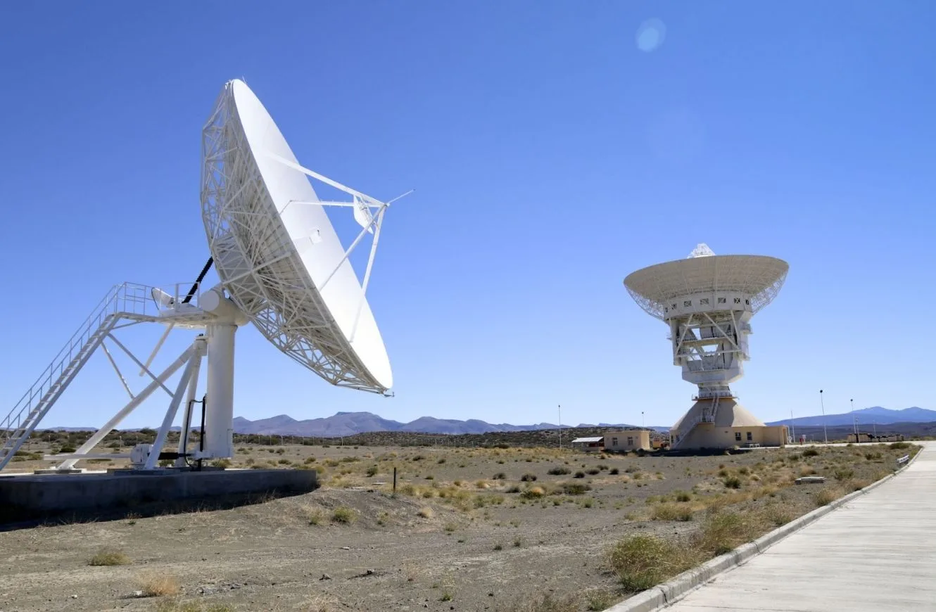 La Estación CLTC brinda soporte de telemetría, seguimiento, control de las misiones del Programa Chino para Exploración de la Luna (CLEP) e investigación científica del espacio lejano.