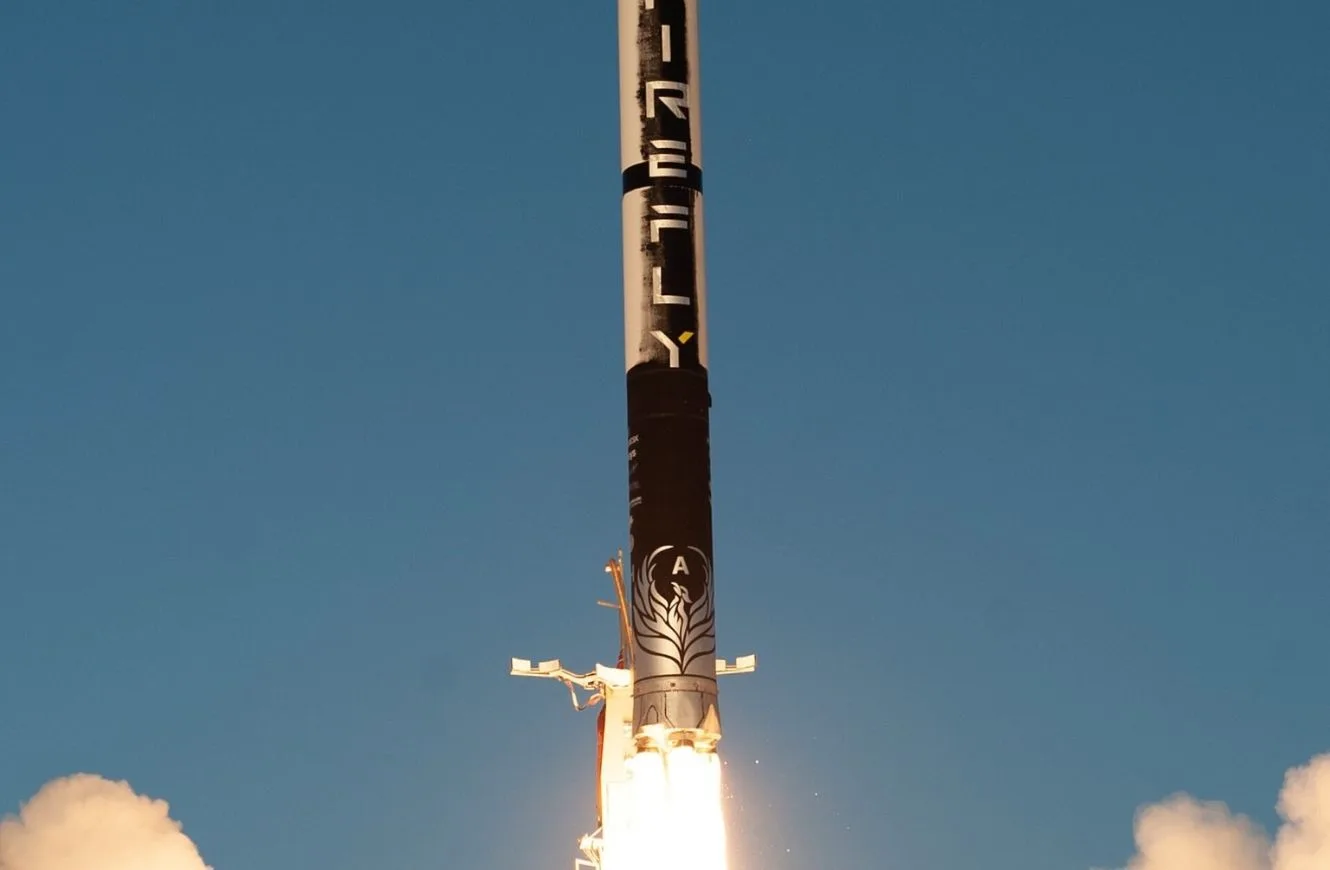 Firefly Aerospace volvió a poner en órbita a su cohete Alpha con la misión Flight 7, bautizada Stairway to Seven.