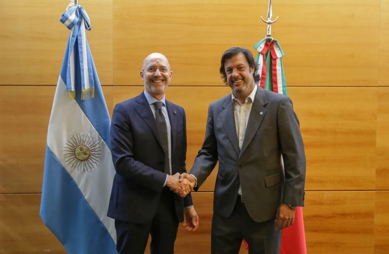 El Secretario de Ciencia y Tecnología recibió al embajador de Italia y firmó un acta para avanzar con cooperación tecnológica.