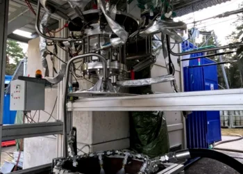 El motor Greta listo para las pruebas de encendido en un nuevo banco de pruebas móvil en Trauen, Alemania.