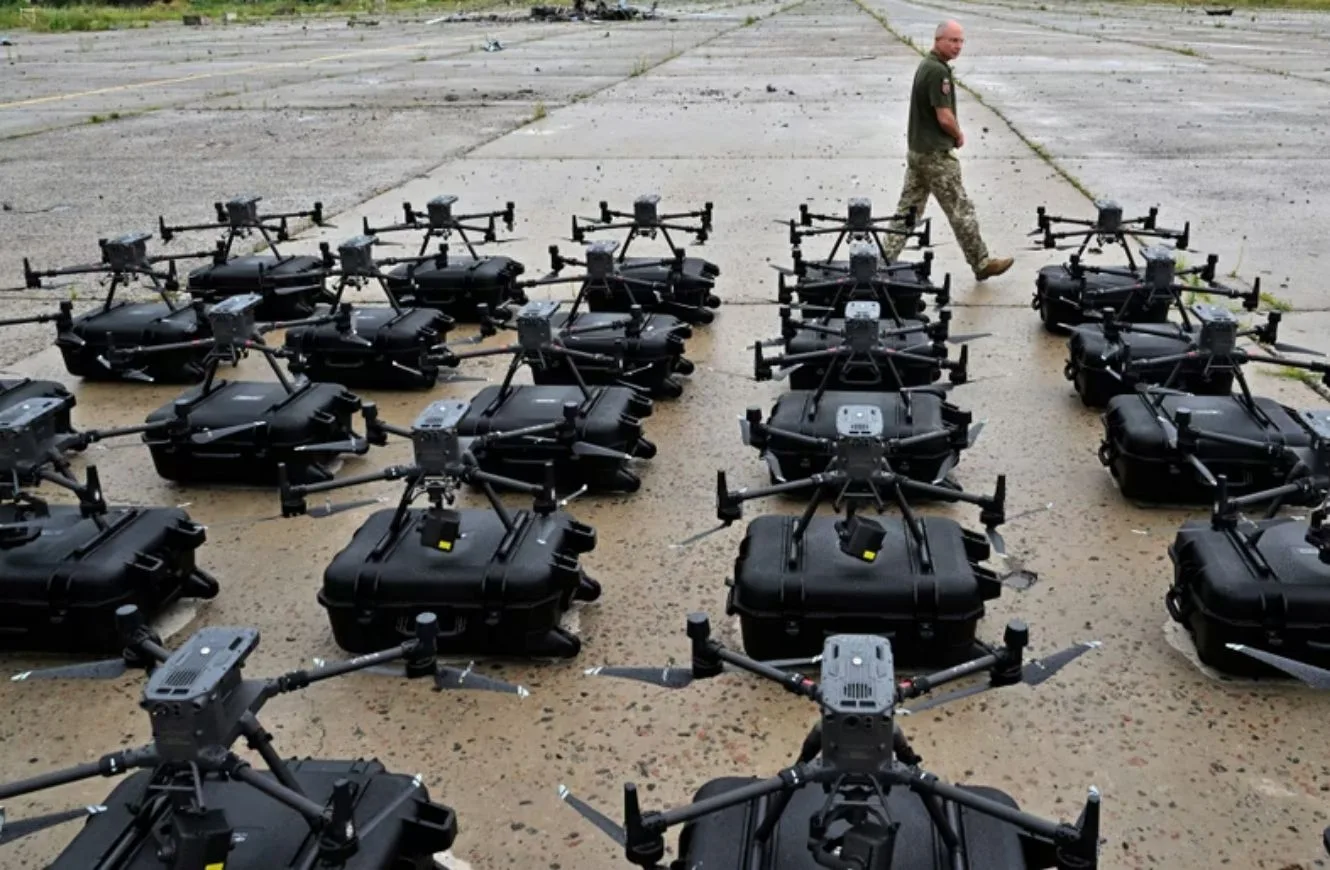 Drones ucranianos preparados para operar cerca del frente.