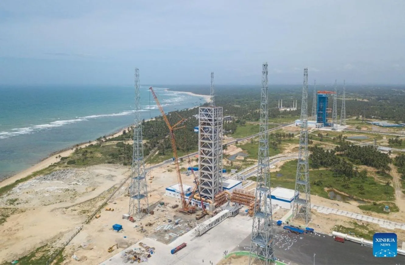 Vista del sitio de lanzamiento comercial de Hainan, en Wenchang. Infraestructura pensada para sostener la nueva ola de lanzamientos comerciales en China.
