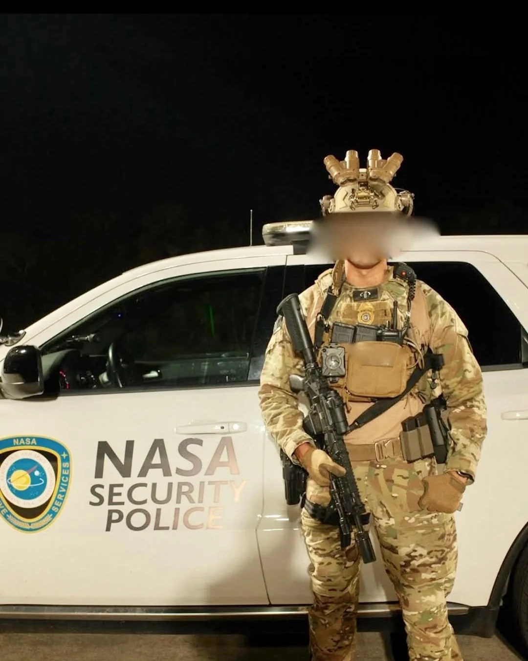 Un miembro del Equipo de Respuesta a Emergencias de la NASA Crédito: redes sociales