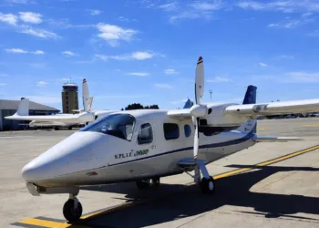Río Negro amplía su tecnología para detectar incendios con un nuevo avión instrumentado de INVAP.
