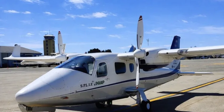 Río Negro amplía su tecnología para detectar incendios con un nuevo avión instrumentado de INVAP.