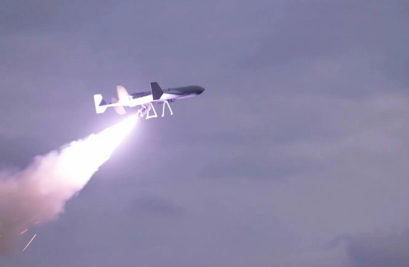Estados Unidos estrenó su sistema de bajo costo LUCAS, un dron kamikaze operado por el CENTCOM.