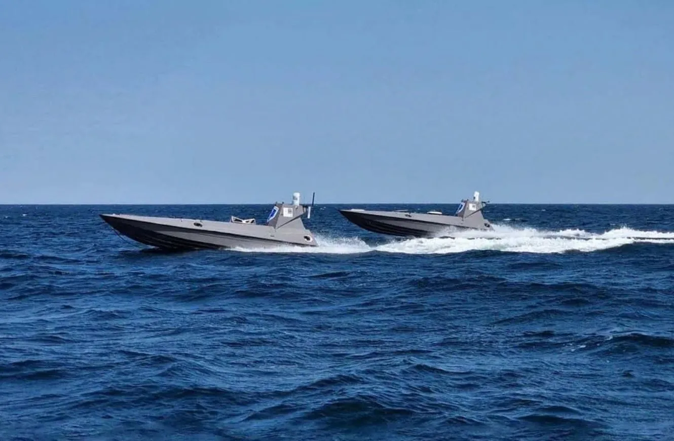 La Armada británica comprará 20 embarcaciones no tripuladas para acelerar su transición hacia una flota híbrida.