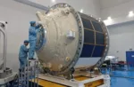Se filtran imágenes de la nueva nave Qingzhou-1 y China responde compartiendo más fotos.