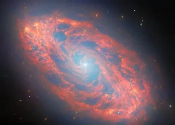 El Telescopio Espacial James Webb (JWST) revela una imagen sorprendente la galaxia espiral NGC 5134.