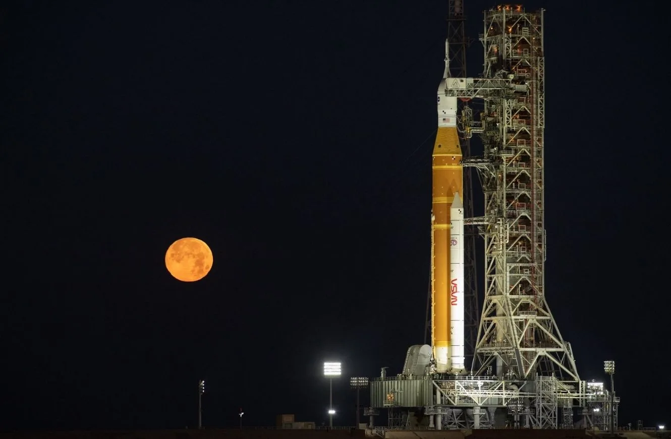 NASA anuncia nueva fecha para que Artemisa II despegue a la Luna con un CubeSat argentino a bordo.