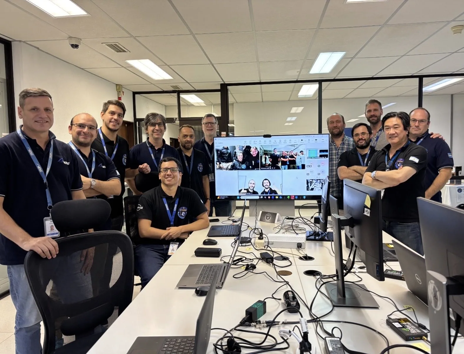 El CubeSat ATENEA logró un récord argentino al transmitir datos desde 70.000 kilómetros de la Tierra.