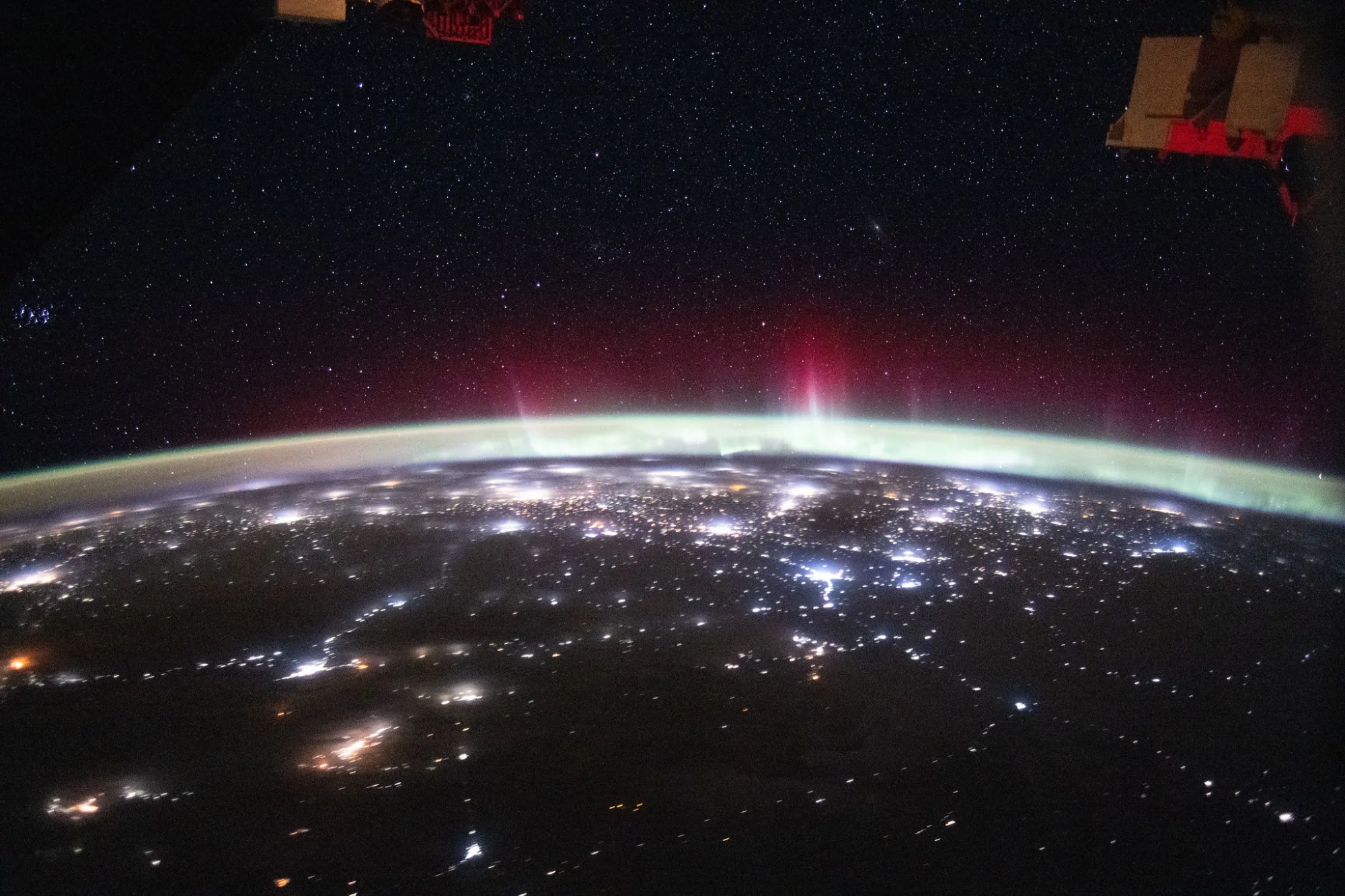Así se ven las auroras boreales desde la Estación Espacial Internacional (ISS).