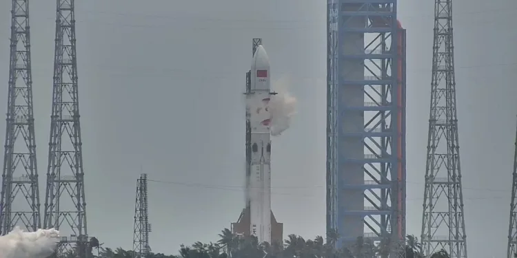 China completa pruebas de carga de combustible del Long March 10B.