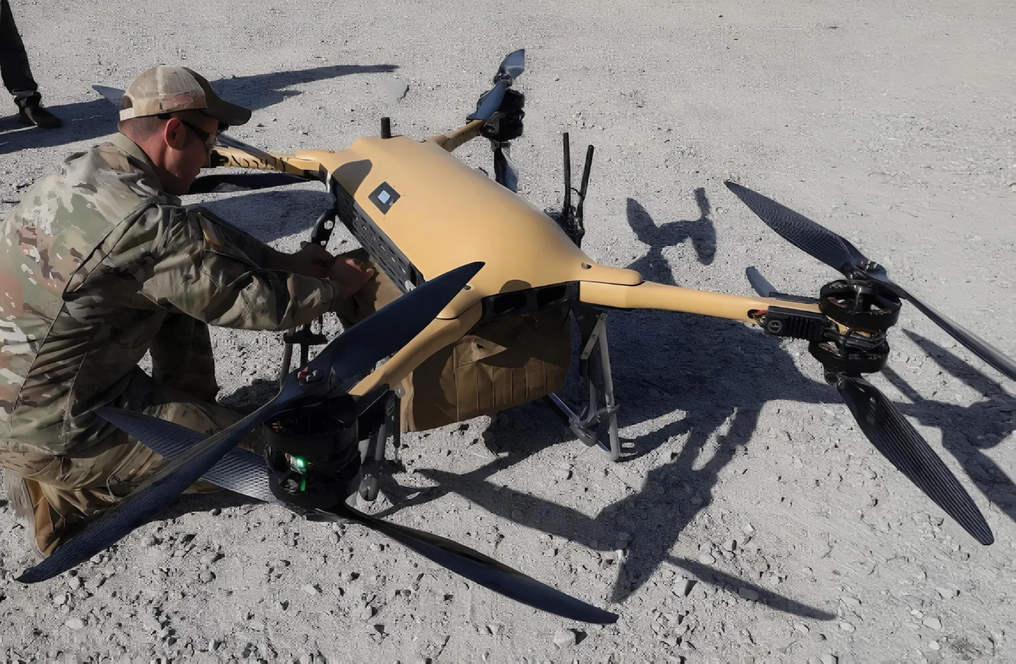 Modelo ucraniano Malloy T-150, uno de los drones militares que Argentina podría desarrollar para incorporar la capacidad de transporte autónomo.