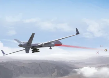 El Pentágono impulsa drones con láser para derribar misiles en una nueva apuesta por la defensa aérea de EE.UU.